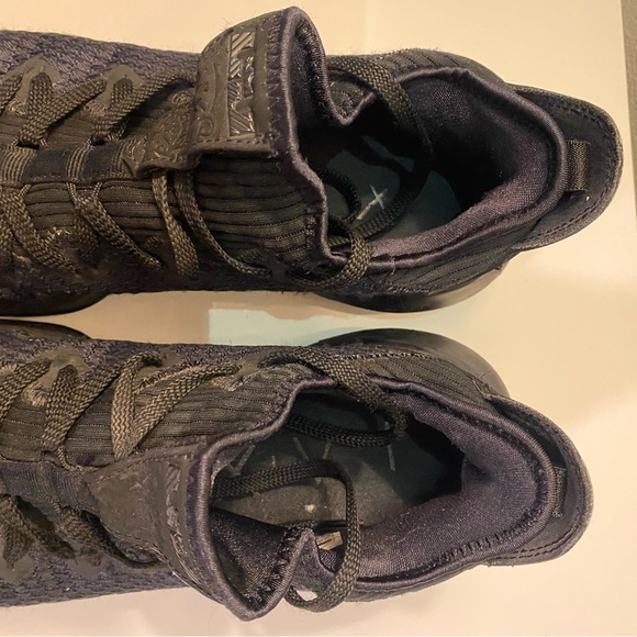 Nike LeBron 16 Low Triple Black Basketball Shoes Men’s Size 10